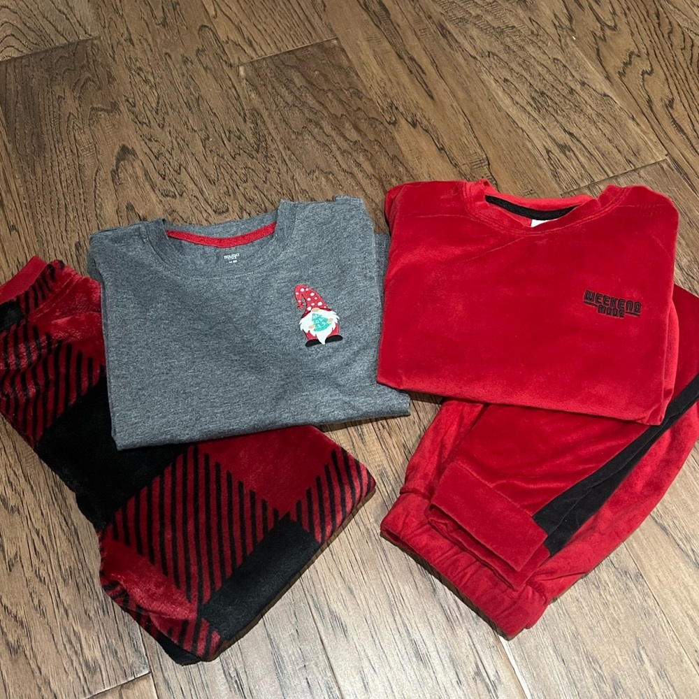 BOGO!! Two 2piece loungewear/jammie sets very soft size 8